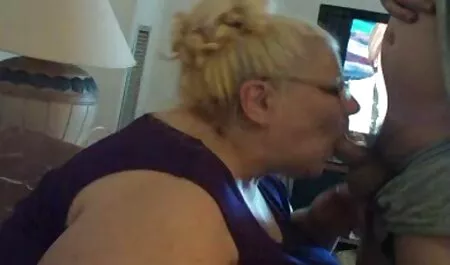 Tükör a puncim és a méhnyak. porno film magyarul