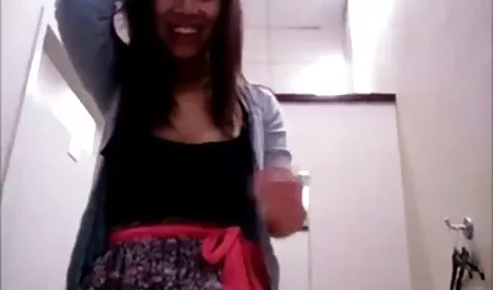 A Busty Felesége sikolyok, majd kitölti magát krém alatt gyors szex pornó videó anális szex reggel.