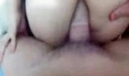 Dörzsöli az édes pornó film ingyen nedves punci, amíg nem kap