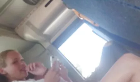 Nehéz Farkas baszik kanos, engedelmes szőrös seggét youtube pornó filmek