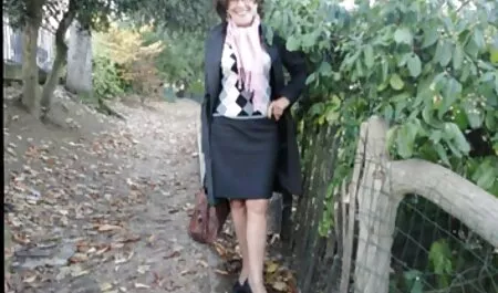 Igazi Milf nők családi pornó filmek Amatőr Videók Szopás, nyald meg a puncik egy exkluzív swing party.