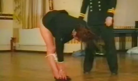 Dixie sex és pornó filmek tudja, hogyan kell játszani egy pár szexi lábak