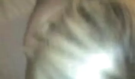 Pakold ki most! családi pornó filmek A fehér Férfit maszturbálás közben kapták el, majd lefeküdt a nővel.