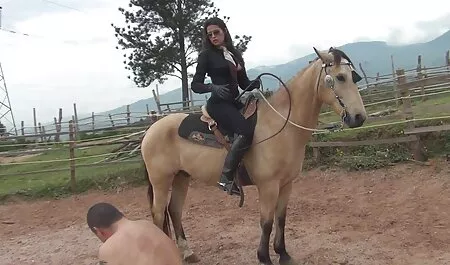 lány Domina lezbi porno videok terror verés