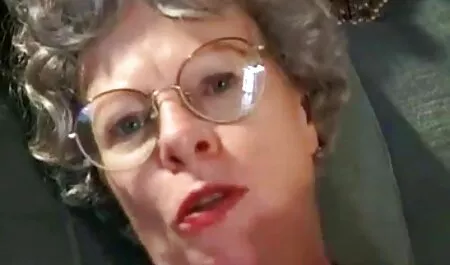 Lusta ingyen teljes porno filmek vasárnap elment dugni, mi félbeszakították .)