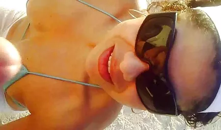 Az öreg szex pornó videó zsaru szereti a gangbangot a fiatal kutyákkal.