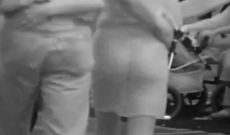 Két lány fordult, majd húzza a kemény pornó videó oldalak kakas