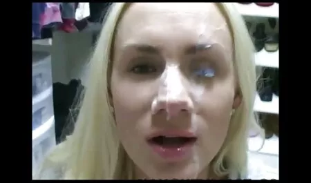 Hunt4k. Das Prager ingyenes porno film Mädchen in einem schönen roten Kleid zieht es mit Erlaubnis des Vaters gegen Bargeld aus